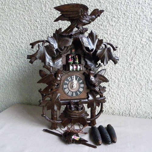 Large day cuckoo - day, clock